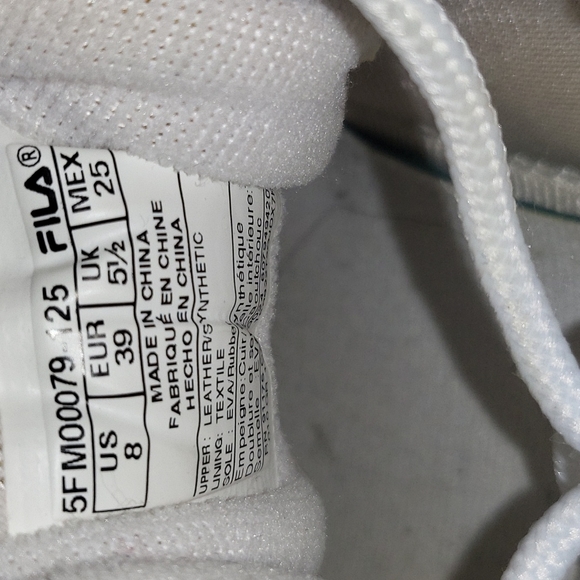 Shoes - Picture 3 of 4